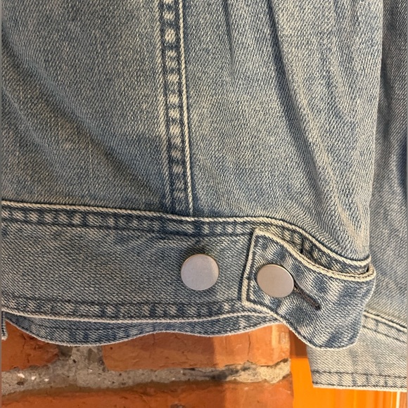 By the way. Heartbreaker Jean jacket - Picture 7 of 12